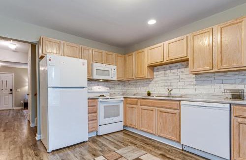 Southwest Raleigh House | 2 Mi to Lenovo Center: Dog-Friendly Getaway