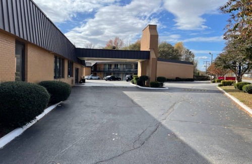 Gantt Apartment | 2 Queen Bed|Smk|Greenville