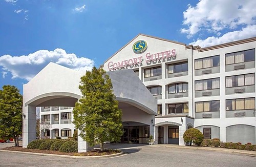 Lumberton Hotel | 2-Star Hotel ∙ Comfort Suites Lumberton