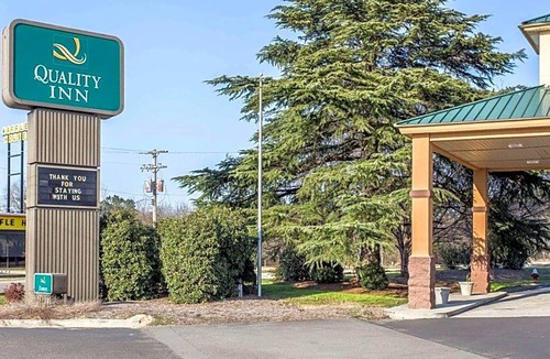 Seiglers Crossroads Hotel | 2-Star Hotel ∙ Quality Inn Aiken