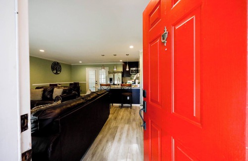 Northeast Raleigh House | 2-Story Townhouse with King Size Bed off Capital Blvd