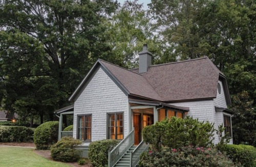 Mount Berry Hotel | 2 Units | Experience Fun Outdoor Adventures in 2 Spacious Cottages - Dog Friendl
