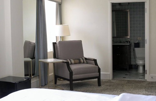 Charlotte Center City Hotel | 2 Units | Steps from Spectrum Center – 5 min walk – Downtown Charlotte