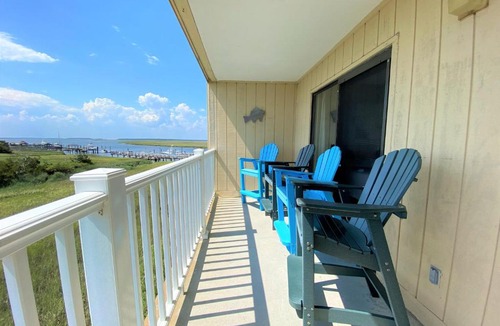 Edisto Island Villa | 210 Bay Creek Villa