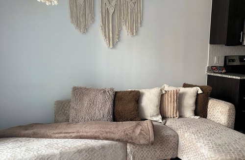 Douglasville Apartment | 25 mins from ATL Airport , Modern Luxury home