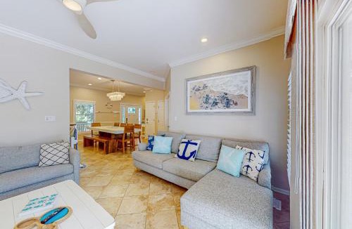 North Forest Beach House | 27 Lagoon Road