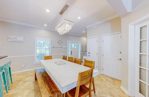 North Forest Beach House | 27 Lagoon Road