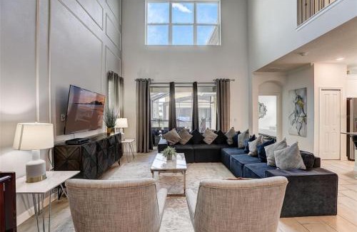 Kissimmee House | 2940 - Elegant 5BR Villa at Storey Lake Resort Comfort Luxury and Proximity Disney and Universal