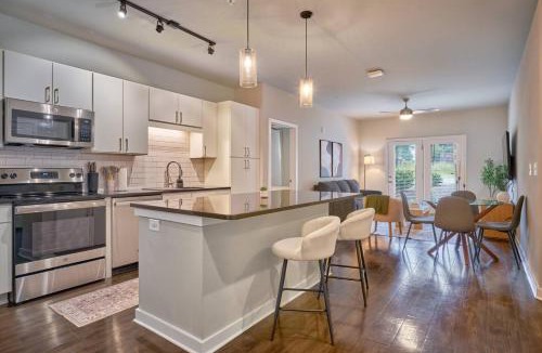Clayton Apartment | 2BD Haven Steps from DT Clayton