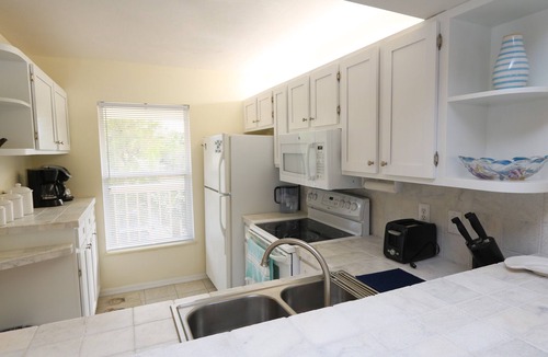Hammock Bay Condo | 2BR/2BA Condo w/Water Views – Your Relaxing Retreat Near Marco Island and Naples