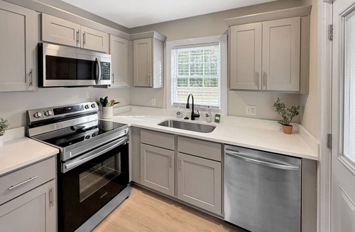 Raleigh House | 2BR Raleigh Hideaway - Huge Fenced In Yard!