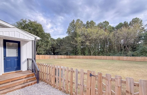 Raleigh House | 2BR Raleigh Hideaway - Huge Fenced In Yard!