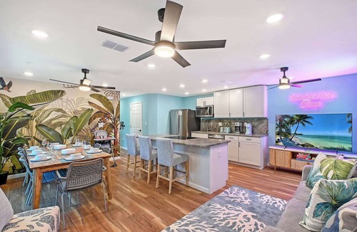 South Bradenton Condo | 2BR Resort Condo · Heated Pool & Slide · Sleeps 8