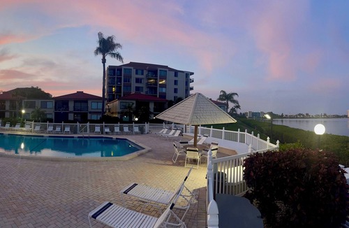 Palma del Mar Condo | 2BR Sunset Views on Beautiful Isla Del Sol 5 minutes from Beaches