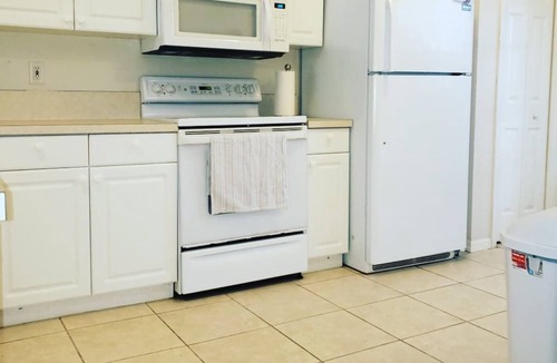Ole Condo | 2nd floor condo at Coral Falls in Lely Minutes from Marco Island & Naples beach!