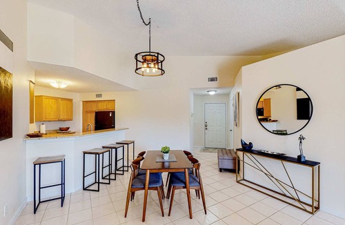 Isla del Sol Condo | 2nd Floor Condo Overlooking Country Club Greens w Free WiFi AC and Shared Pool