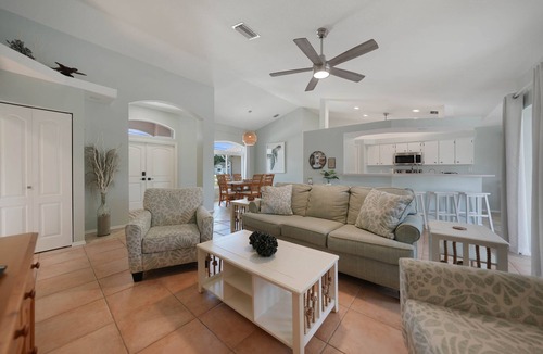 Port Charlotte House | 3-bed vacation home w/pool & hot tub 11 mins from Port Charlotte Town Center