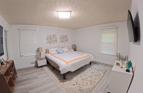Riverdale House | 3-bedroom 2 Bath house in soothing Riverdale with AC and screened patio deck.