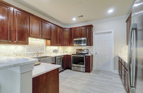Hilton Head Island Villa | 3 bedroom/3 bathroom 2nd floor Shipyard villa with community tennis and pool
