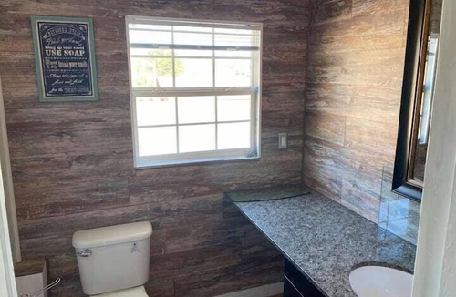 Bayview Apartment | 3 Bedroom 802804 by Houzlet