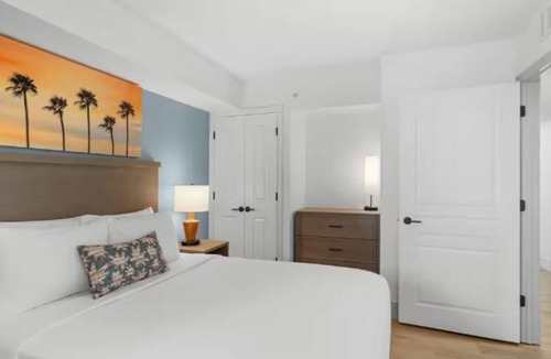 Myrtle Beach Hotel | 3 Bedroom Condo Unit Oceanfront Dream w/Stunning Balcony Views & Beach Access