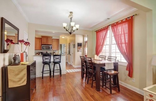 Dixon Park Cottage | 3-bedroom cottage in charming Savannah with private parking!