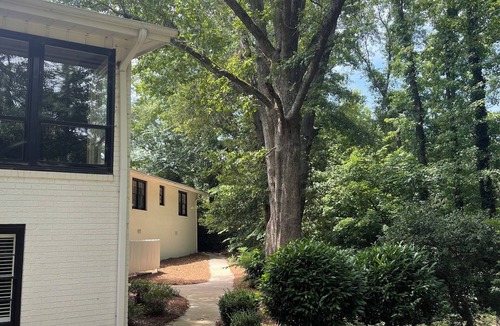 Hartwell House | 3-bedroom house in charming Hartwell! More photos coming soon!