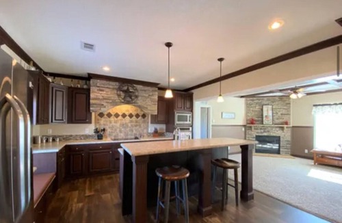 South Carolina Lakes & Blackwater Rivers House | 3-bedroom house in enjoyable Swansea with AC. Long term rental