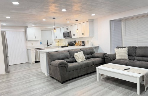 Temple Terrace House | 3-bedroom house in the city of temple terrace, Near USF & Busch Gardens