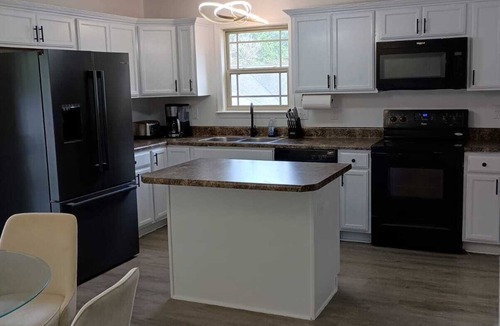 Arcadia House | 3-bedroom house in welcoming Spartanburg with WiFi, AC