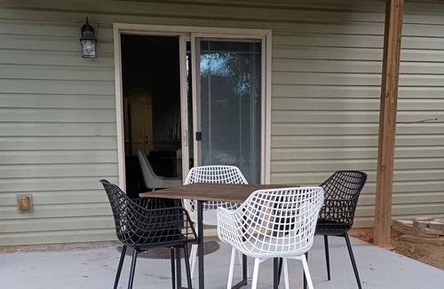 Arcadia House | 3-bedroom house in welcoming Spartanburg with WiFi, AC
