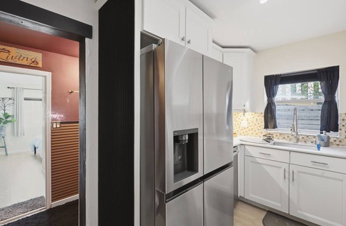 Fairview Shores House | 3-bedroom house in wonderful Winter Park with Big Fenced-In Back Yard!