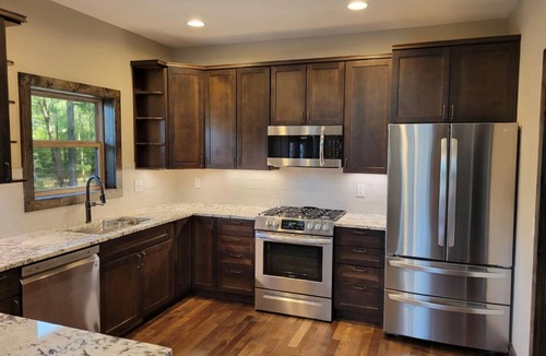 Unaka Cabin | 3-bedroom modern cabin in Murphy with cozy mountain vibes