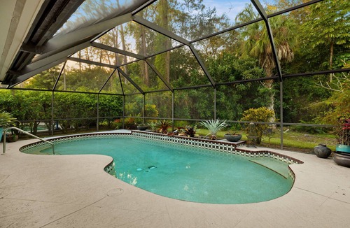 Kings Lake House | 3 bedroom pool homes less than 5 miles to downtown and beaches and pickleball