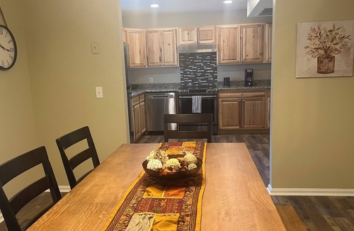 Taylors House | 3-bedroom townhome in enjoyable Taylors