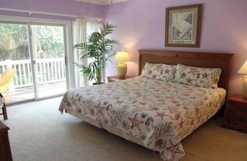 Edisto Island Villa | 3-bedroom villa in peaceful Edisto Island, seconds from the beach