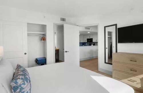 Myrtle Beach Hotel | 3 BR Condo with Ocean Views, Pools & Nearby Shopping and Dining | 2 Units