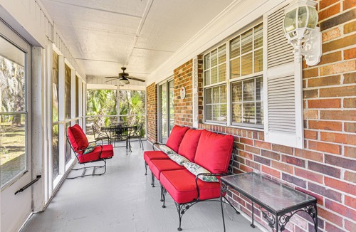 Beaufort House | 3 Mi to Dtwn Beaufort: Quiet Family Home w/Yard