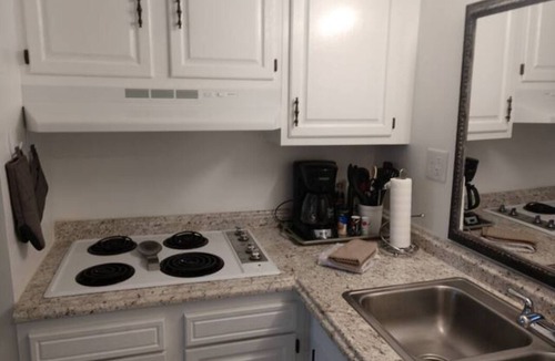 Atlantic Beach Apartment | 3 Minute walk to the ocean, Overlooks the pool!