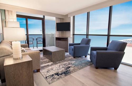 Myrtle Beach Hotel | 3 Ocean View Suites with Easy Access to Myrtle Beach Boardwalk and Promenade