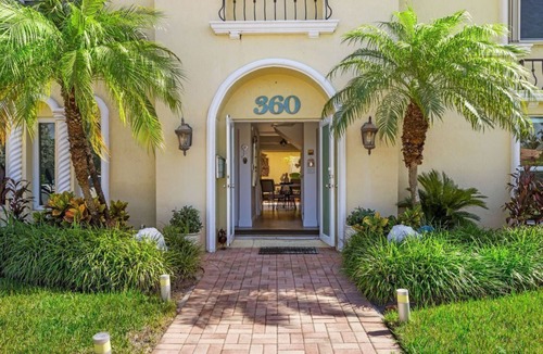 Boca Raton House | 3 OR 6 bdrms Villa - 1 minute from the beach ADD GUESTHOUSE