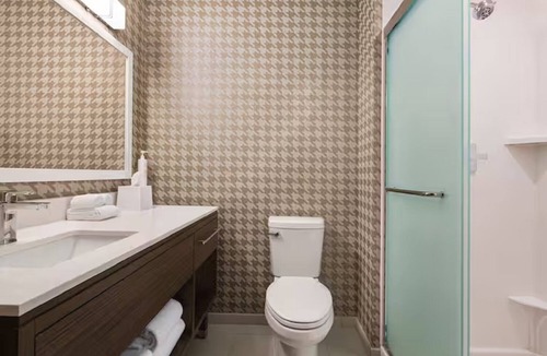 West End Hotel | 3 Pet-Friendly Studio Suites Near Nashville International Airport - 10 mi