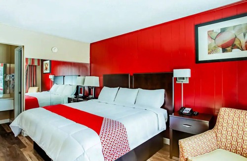 Ridgeland Hotel | 3 Relaxing King Rooms + Free Parking Near Ridgeland Downtown Area