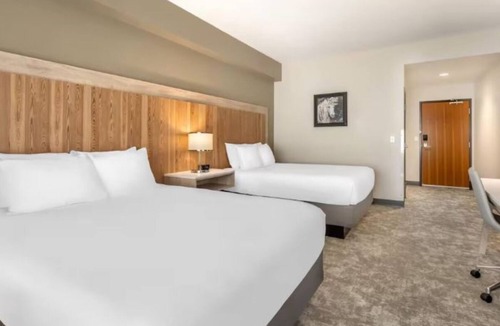 Pendleton Hotel | 3 Units | Pet-Friendly & Includes Free Parking | 7 Mins to Round-Up Arena