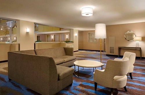 Luckie-Marietta District Hotel | 3-Star Hotel ∙ Embassy Suites by Hilton Atlanta at Centennial Olympic Park