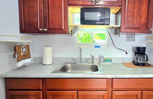 Temple Terrace Apartment | #33 Private in law suite near USF