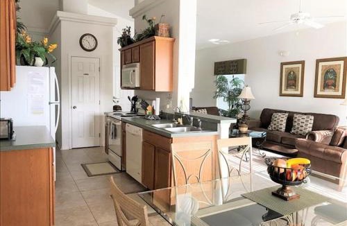 Four Corners House | 35M Home