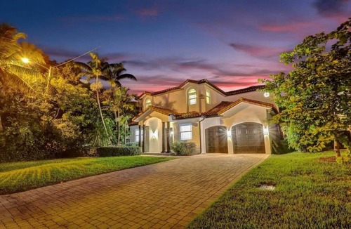 River Oaks House | 3600sf /Pool/Gameroom