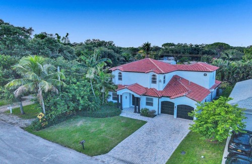 River Oaks House | 3600sf /Pool/Gameroom