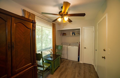Winter Springs House | 3B/2Ba Home with Commmunity Pool. 30min from Universal Studios